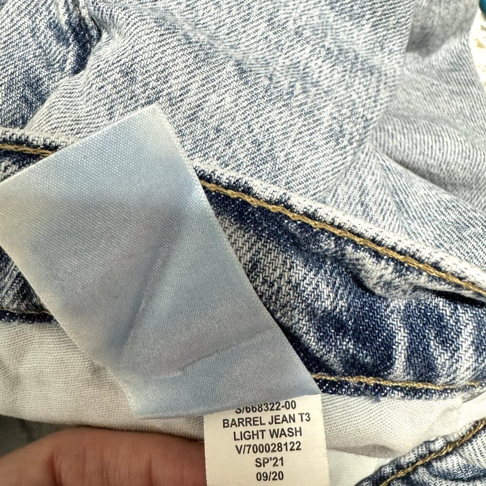 Banana Republic Barrel Jeans 28 / 6 Light Wash Relaxed Denim Mid Rise Ankle - Picture 9 of 10